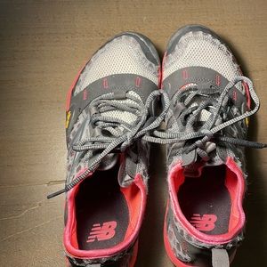 New Balance vibrams. Size 9. Width B. Grey